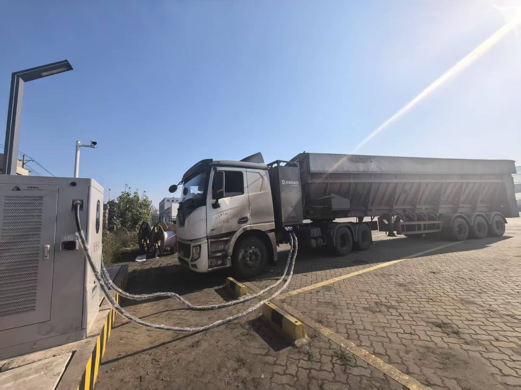 692d384e60eac.jpg 重卡区6(网站用).jpg