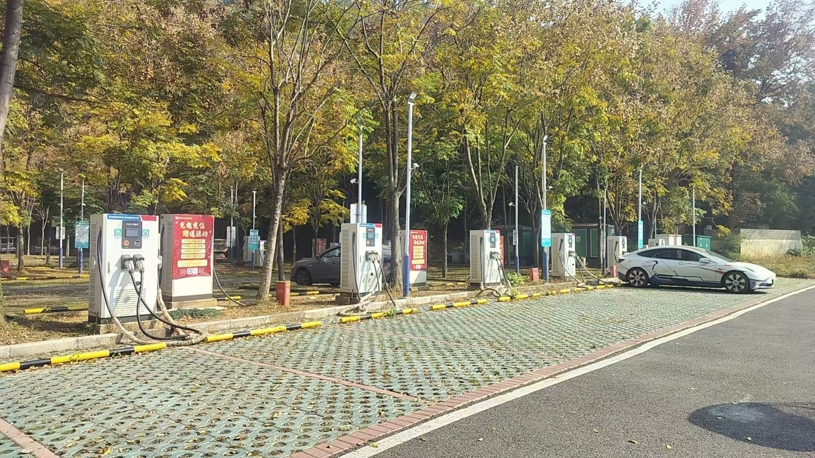 6930dc4278d8e.jpg dd85428199c534c76a46850f30ddf2a9.jpg